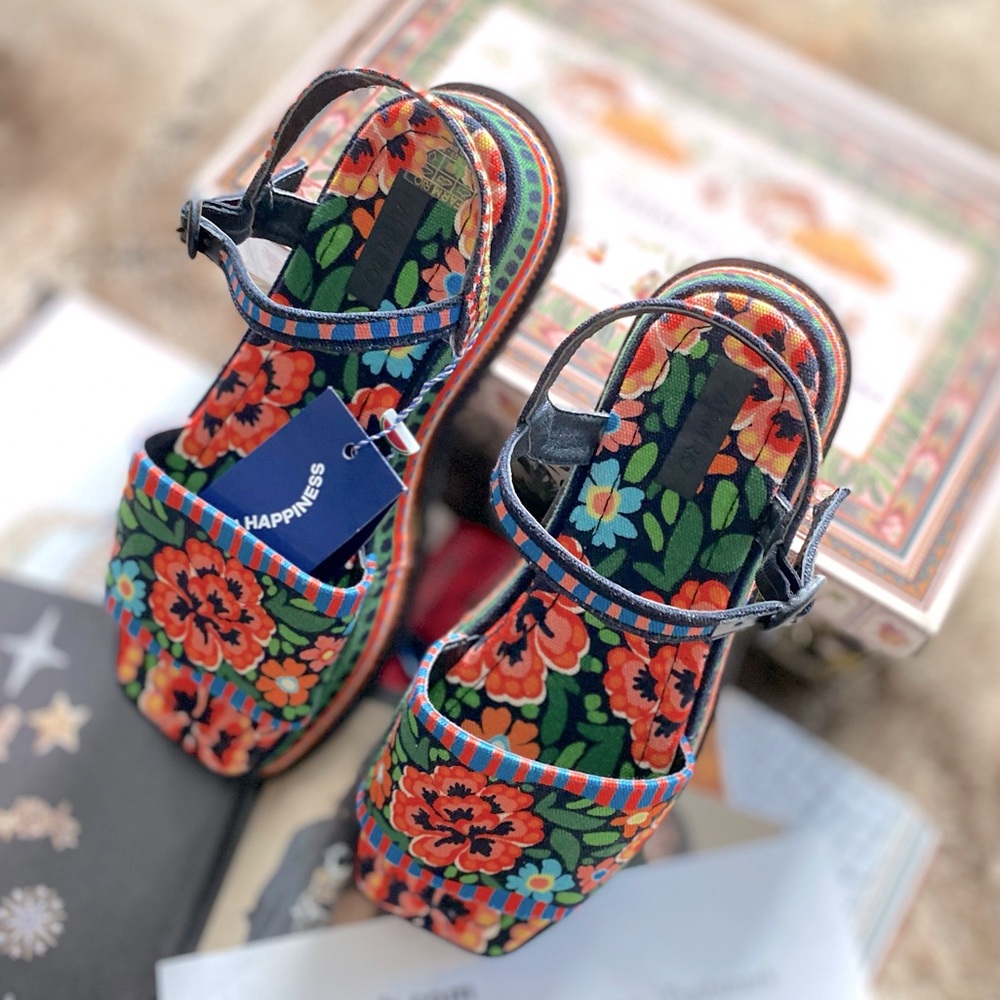 Farm Rio Spring Delight Sandals - Picture 13 of 14